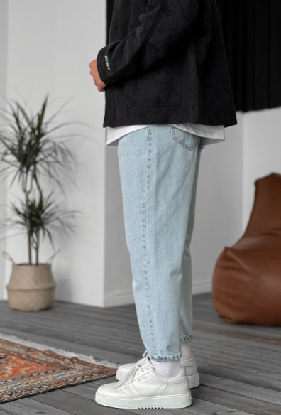 ICE BLUE BOYFRIEND JEAN