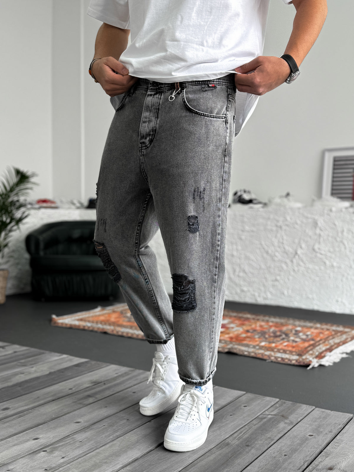 GRAY BOYFRIEND JEAN MEN