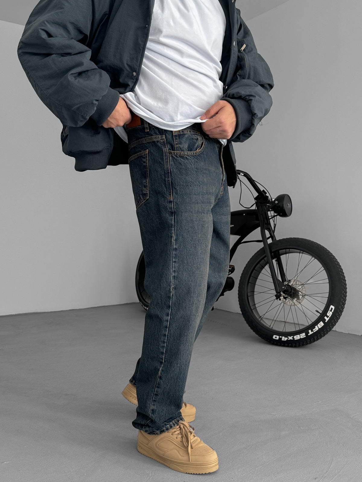 DIRTY BAGGY JEAN