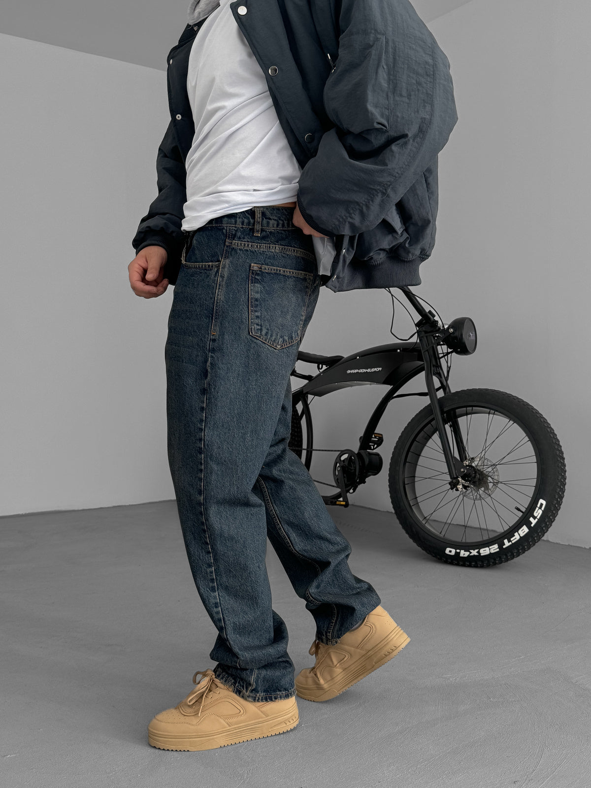DIRTY BAGGY JEAN