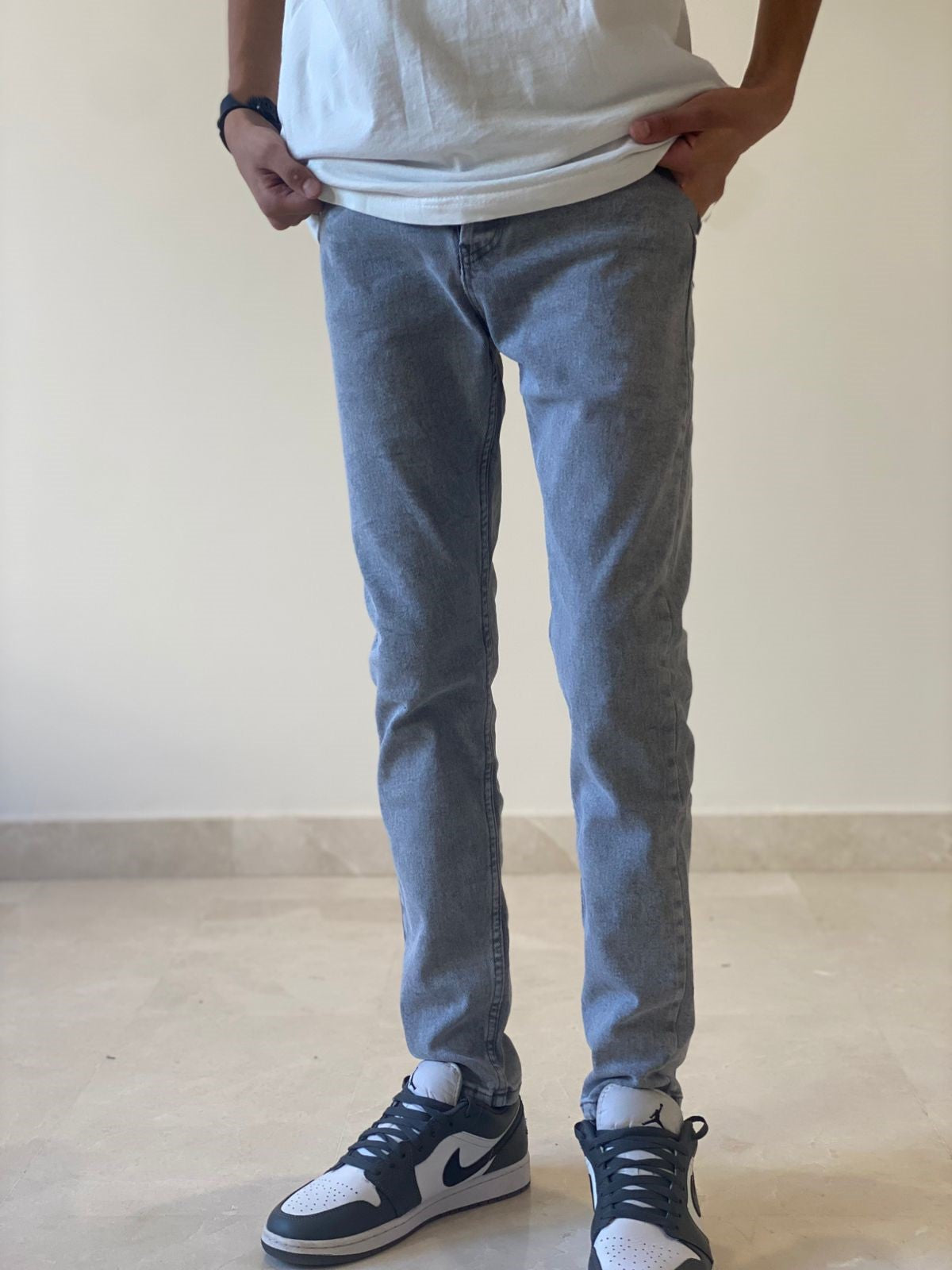 Gray skinny fit jeans