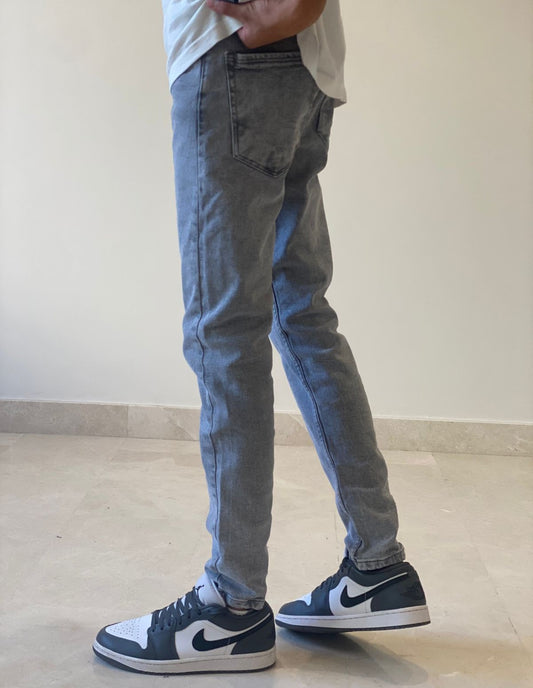 Gray skinny fit jeans